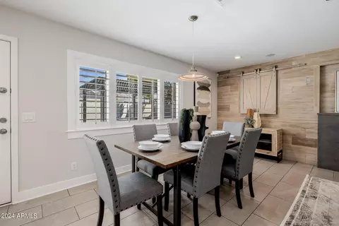4934 E Mitchell Dr, Phoenix, AZ 85018 photo 9