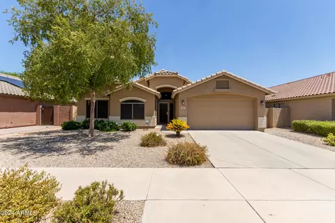 49 N 163rd Dr, Goodyear, AZ 85338