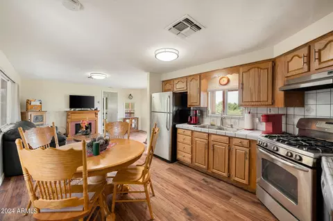 17465 E Meadow Ln, Mayer, AZ 86333 photo 6