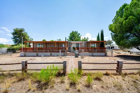 17465 E Meadow Ln, Mayer, AZ 86333