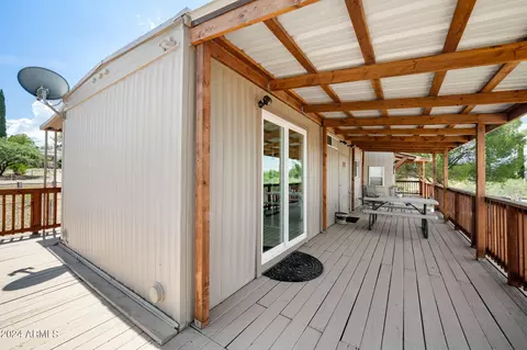 17465 E Meadow Ln, Mayer, AZ 86333 photo 13