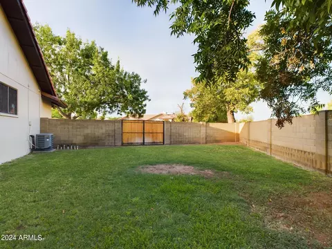 672 E Linda Ln, Gilbert, AZ 85234 photo 25
