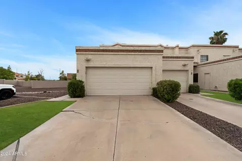 250 W Juniper Ave #17, Gilbert, AZ 85233