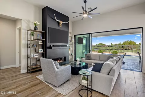 3858 E Alameda Ln, Gilbert, AZ 85298 photo 5