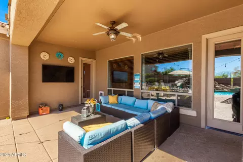 Exterior - 3159 E Coconino Dr, Gilbert, AZ 85298 photo 8 of 13