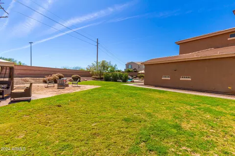 Exterior - 3159 E Coconino Dr, Gilbert, AZ 85298 photo 11 of 13