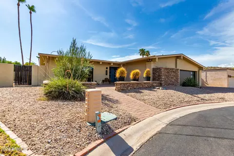3002 E Golden Vista Ln, Phoenix, AZ 85028