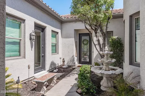 3046 E Turnberry Dr, Gilbert, AZ 85298 photo 3
