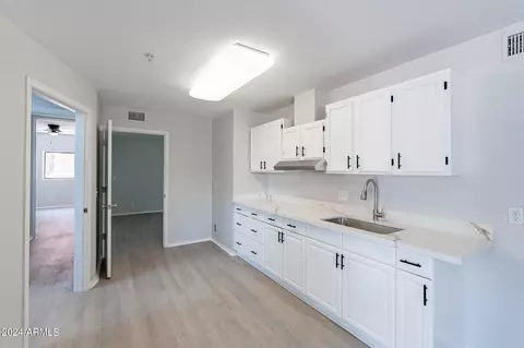 4840 E Downing Cir, Mesa, AZ 85205 photo 4
