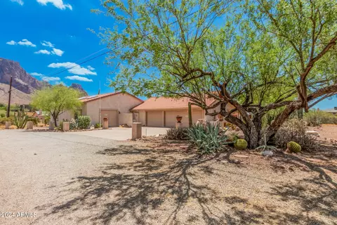 5365 E Sagebrush St, Apache Junction, AZ 85119