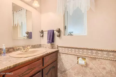 Bath - 5365 E Sagebrush St, Apache Junction, AZ 85119 photo 1 of 10