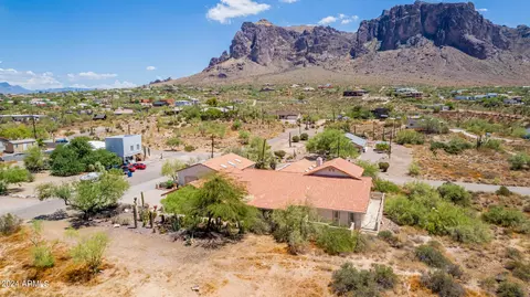 View/Area - 5365 E Sagebrush St, Apache Junction, AZ 85119 photo 10 of 17