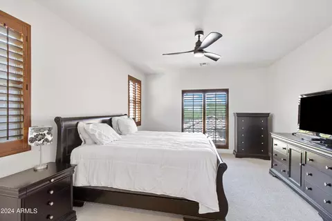 3916 E Covey Ln, Phoenix, AZ 85050 photo 23