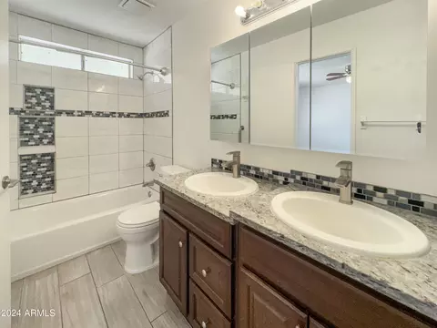 2439 E Villa Rita Dr, Phoenix, AZ 85032 photo 8