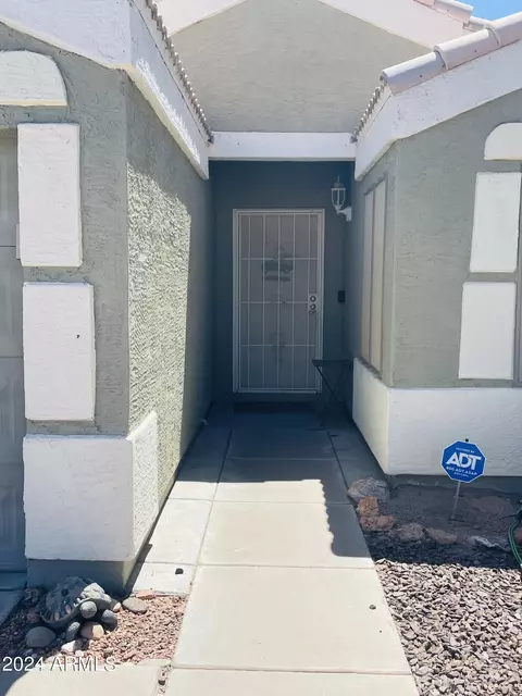 2162 S Valley Dr, Apache Junction, AZ 85120 photo 2