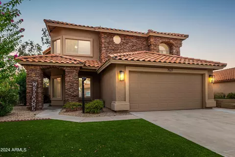 7527 W Kimberly Way, Glendale, AZ 85308