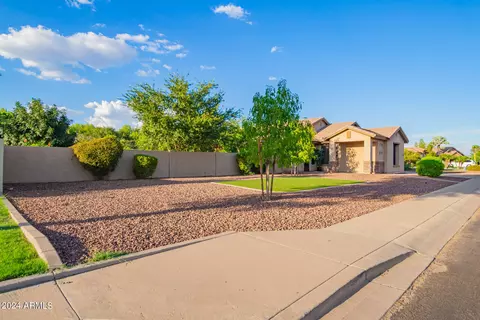 3928 E Powell Ct, Gilbert, AZ 85298 photo 4