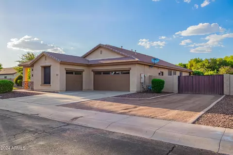 3928 E Powell Ct, Gilbert, AZ 85298 photo 3