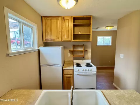 814 Pittsburg Ave, Bisbee, AZ 85603 photo 7
