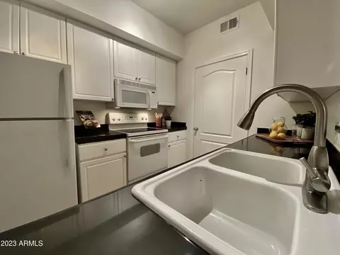 1701 E Colter St #472, Phoenix, AZ 85016 photo 7