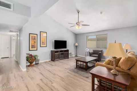 4153 E Nancy Ln, Phoenix, AZ 85042 photo 8