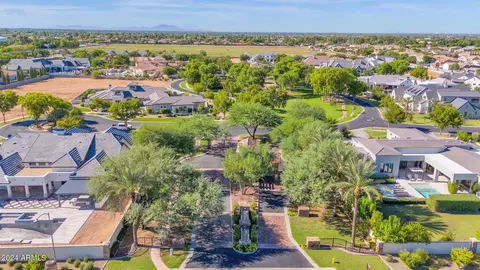 View/Area - 1450 N Almar St, Mesa, AZ 85213 photo 2 of 9