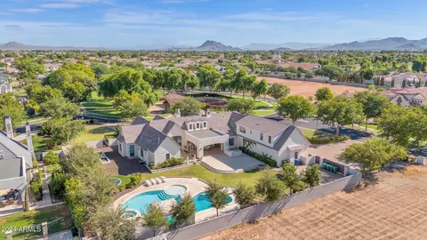 View/Area - 1450 N Almar St, Mesa, AZ 85213 photo 6 of 9