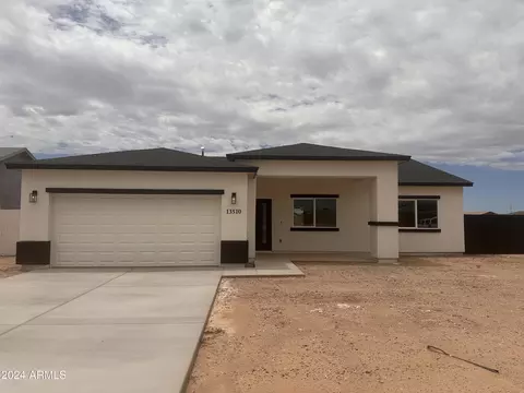 13510 S Kashmir Rd, Arizona City, AZ 85123