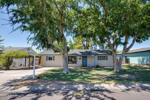 3834 N 42nd Pl, Phoenix, AZ 85018