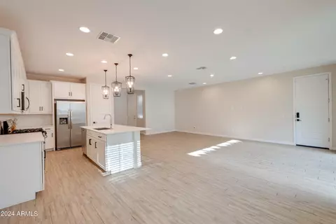 9920 E Texas Ave, Mesa, AZ 85212 photo 4