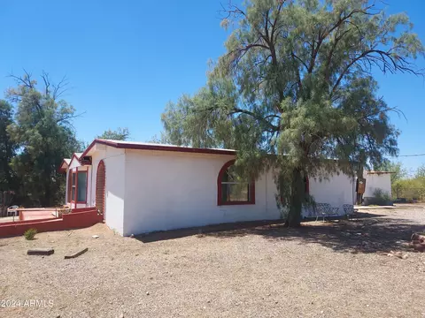 684 S Hilton Rd, Apache Junction, AZ 85119