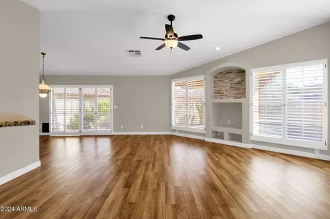 4774 E Navajo St, Phoenix, AZ 85044 photo 3