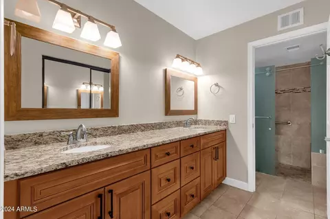 4774 E Navajo St, Phoenix, AZ 85044 photo 4