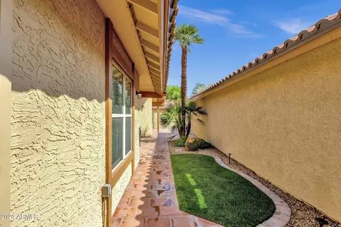 4774 E Navajo St, Phoenix, AZ 85044 photo 9