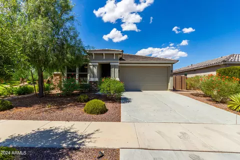 18564 W Mescal St, Surprise, AZ 85388