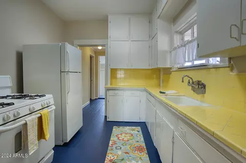 810 N 10th Ave, Phoenix, AZ 85007 photo 2