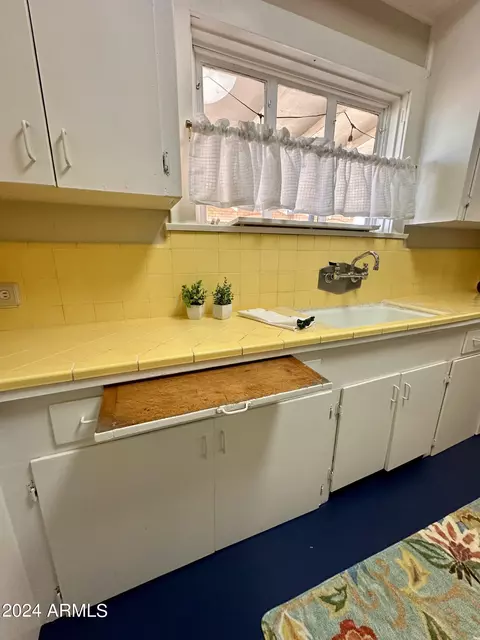 810 N 10th Ave, Phoenix, AZ 85007 photo 9