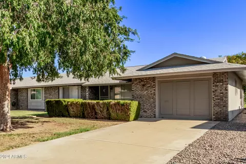 10823 W Cameo Dr, Sun City, AZ 85351