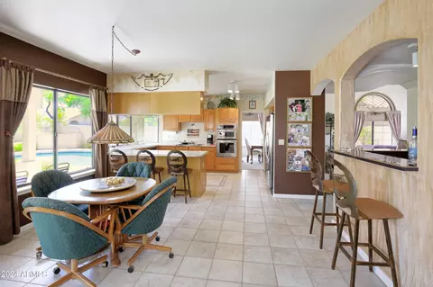 Dining - 1013 W Iris Dr, Gilbert, AZ 85233 photo 3 of 4