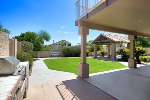 Exterior - 1013 W Iris Dr, Gilbert, AZ 85233 photo 13 of 16