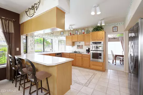 Kitchen - 1013 W Iris Dr, Gilbert, AZ 85233 photo 1 of 6