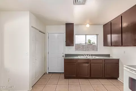 2307 E 3rd Dr, Mesa, AZ 85204 photo 8