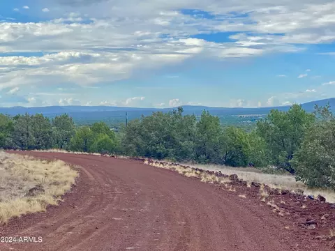 1184 W Picacho Dr #-, Ash Fork, AZ 86320 photo 4
