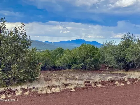 1184 W Picacho Dr #-, Ash Fork, AZ 86320 photo 2