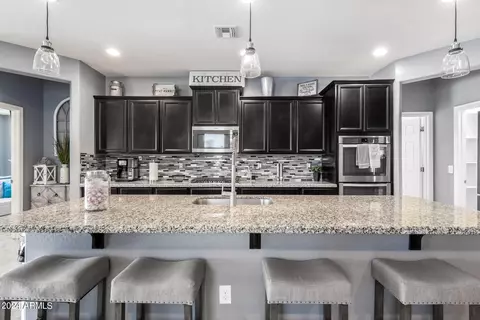 2432 E Fawn Dr, Phoenix, AZ 85042 photo 8