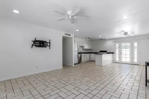 3926 E Hillery Dr, Phoenix, AZ 85032 photo 8