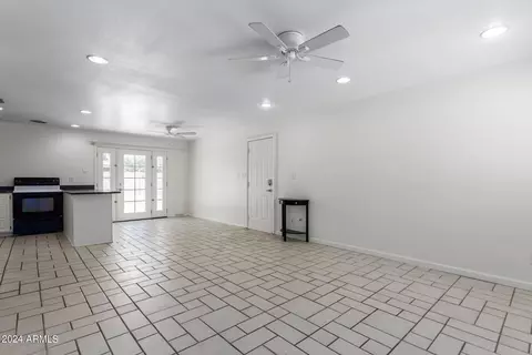 3926 E Hillery Dr, Phoenix, AZ 85032 photo 7