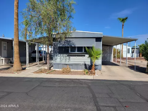 8401 N 67th Ave #216, Glendale, AZ 85302