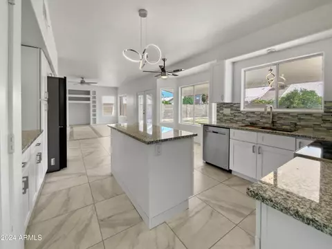 4025 E San Angelo Ave, Gilbert, AZ 85234 photo 8