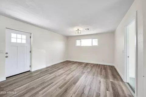 2902 W Cactus Rd, Phoenix, AZ 85029 photo 13